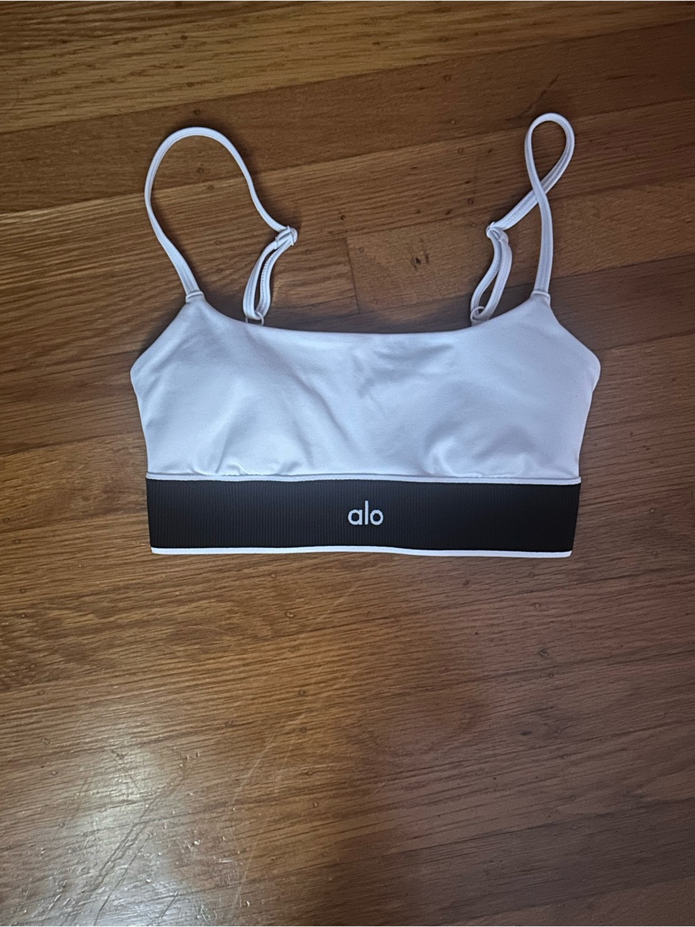 ALO Yoga White Strappy Sports Bra with Black Elastic Band
